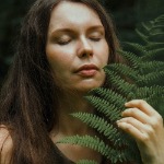 Мария Фроловская - В восемнадцать лет я могла рассказать тебе, кто я В восемнадцать лет я могла рассказать тебе, кто я